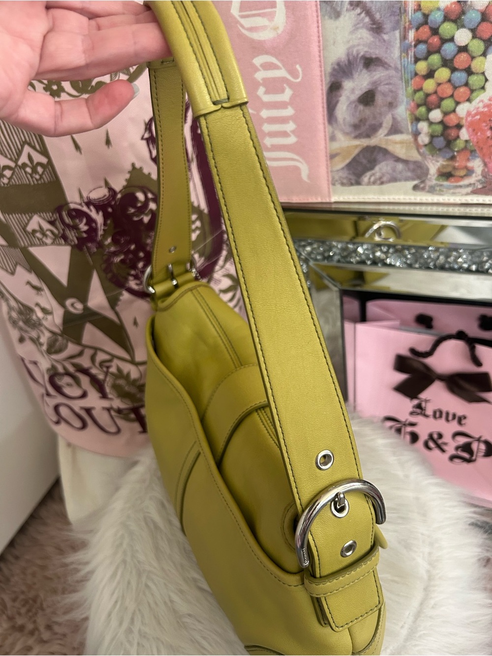 Y2K Vintage 2004 Coach Soho 9248 Lime Green Leather Buckle Flap Shoulder Bag - Picture 7 of 15